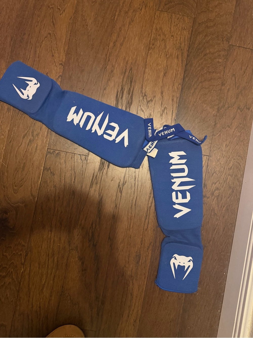 Venum Blue Shin Guards / shin guards- Men's Protective gear like new.
